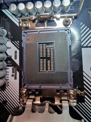 Asrock-B760-cpusocket-csere2